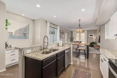 Kitchen - 5333 E Harmony Ave, Mesa, AZ 85206 photo 4 of 4