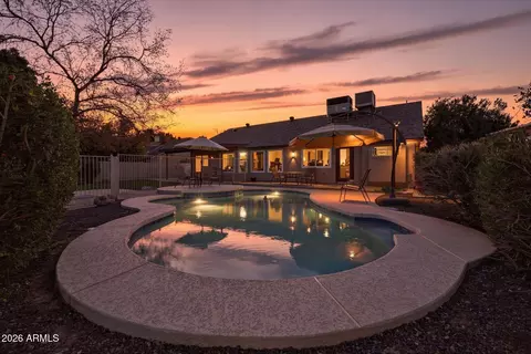 712 W Loughlin Dr, Chandler, AZ 85225