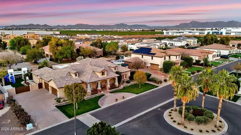 View/Area - 4282 Estrella Ct, Gilbert, AZ 85296 photo 4 of 13