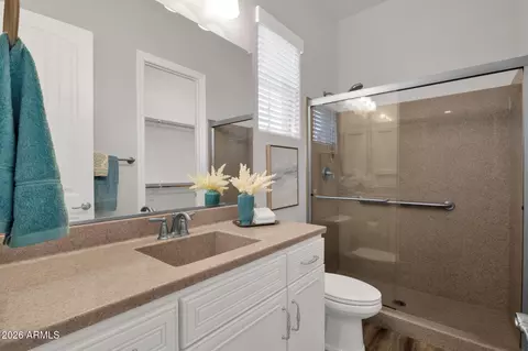 Bath - 4282 Estrella Ct, Gilbert, AZ 85296 photo 5 of 5