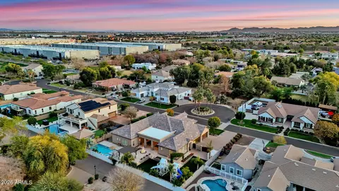 View/Area - 4282 Estrella Ct, Gilbert, AZ 85296 photo 11 of 13