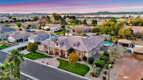 View/Area - 4282 Estrella Ct, Gilbert, AZ 85296 photo 6 of 13