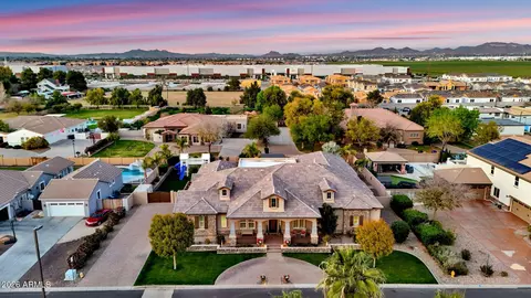 View/Area - 4282 Estrella Ct, Gilbert, AZ 85296 photo 5 of 13