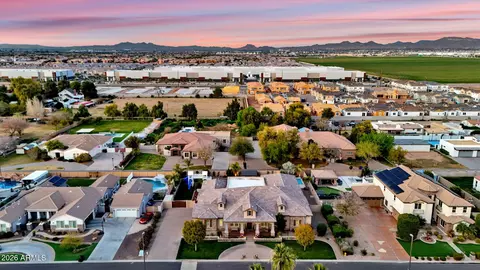 View/Area - 4282 Estrella Ct, Gilbert, AZ 85296 photo 2 of 13