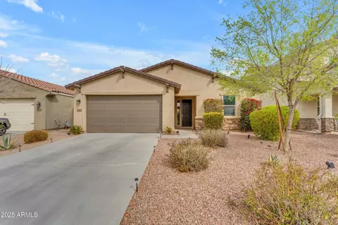 696 W Glen Canyon Dr, San Tan Valley, AZ 85140