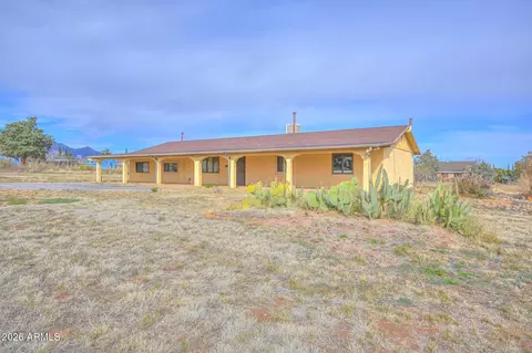 3781 E Astro St, Hereford, AZ 85615