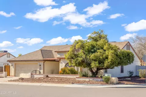 230 S Hazelton Dr, Chandler, AZ 85226