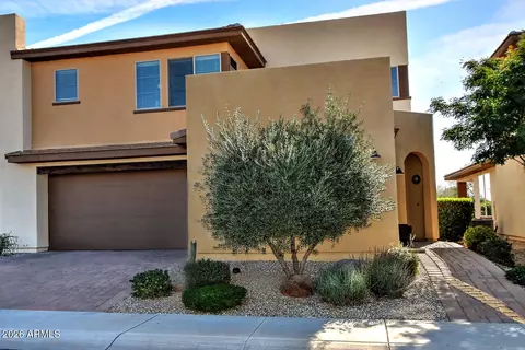 825 E Cobble Stone Dr, Queen Creek, AZ 85140