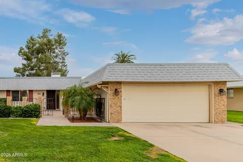 10311 W Kingswood Cir, Sun City, AZ 85351