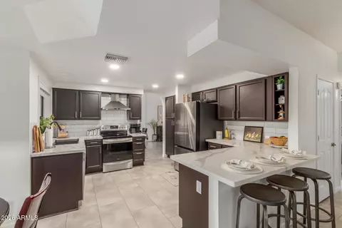 Kitchen - 18 S Silverado St, Gilbert, AZ 85296 photo 1 of 2