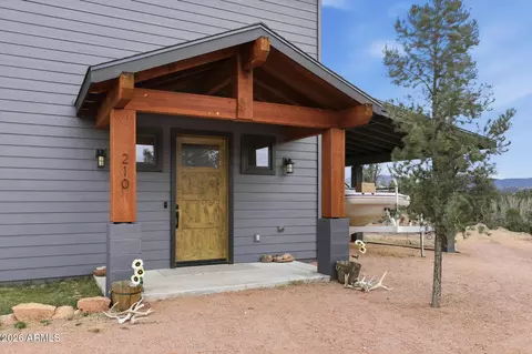 Exterior - 210 N Valley Rd, Payson, AZ 85541 photo 3 of 9