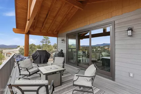 Exterior - 210 N Valley Rd, Payson, AZ 85541 photo 5 of 9