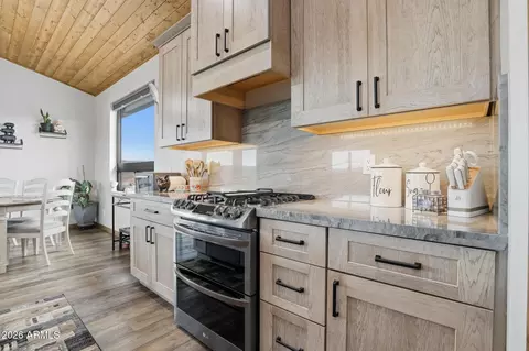 Kitchen - 210 N Valley Rd, Payson, AZ 85541 photo 3 of 3