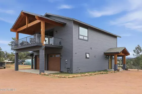 Exterior - 210 N Valley Rd, Payson, AZ 85541 photo 1 of 9