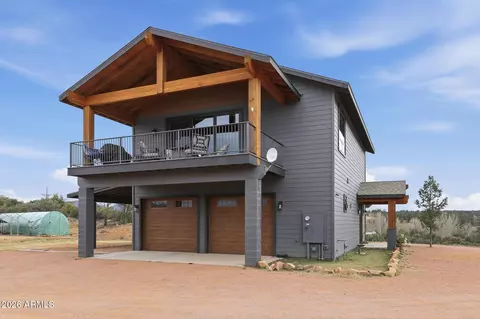 Exterior - 210 N Valley Rd, Payson, AZ 85541 photo 8 of 9