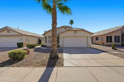 125 W Smoke Tree Rd, Gilbert, AZ 85233