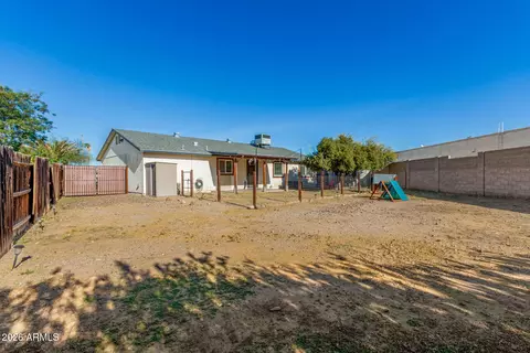 Exterior - 2323 E Kathleen Rd, Phoenix, AZ 85022 photo 3 of 3