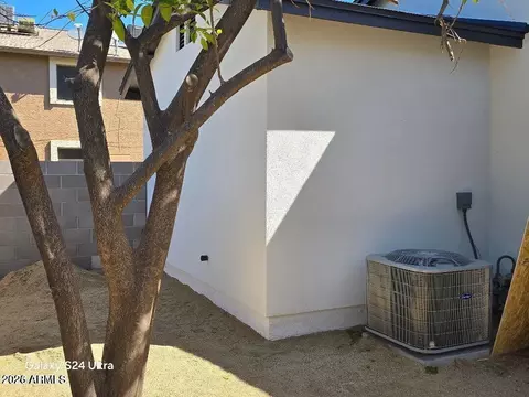Exterior - 4130 N Longview Ave, Phoenix, AZ 85014 photo 4 of 6