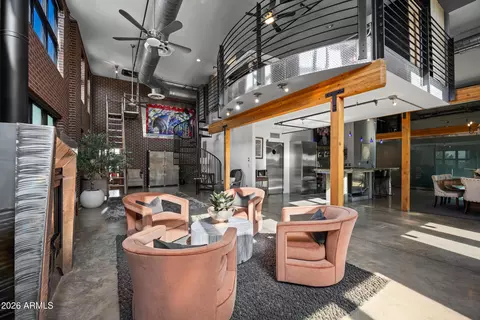 Living - 914 E Osborn Rd #403, Phoenix, AZ 85014 photo 2 of 7