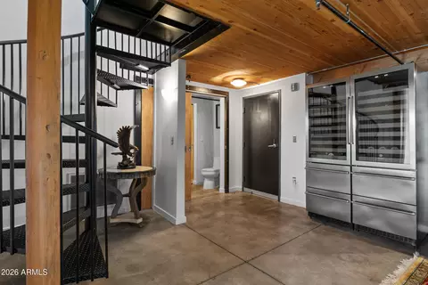 Entry Way - 914 E Osborn Rd #403, Phoenix, AZ 85014 photo 1 of 4