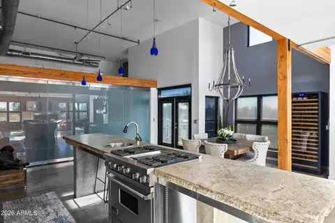 Kitchen - 914 E Osborn Rd #403, Phoenix, AZ 85014 photo 4 of 8