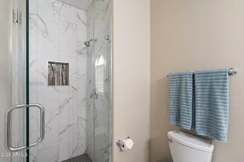 Bath - 3729 E Robin Ln, Phoenix, AZ 85050 photo 6 of 7
