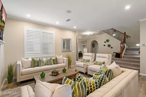 Living - 3729 E Robin Ln, Phoenix, AZ 85050 photo 1 of 5