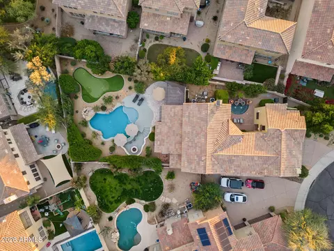 View/Area - 3729 E Robin Ln, Phoenix, AZ 85050 photo 6 of 6