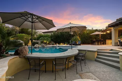 Exterior - 3729 E Robin Ln, Phoenix, AZ 85050 photo 6 of 9