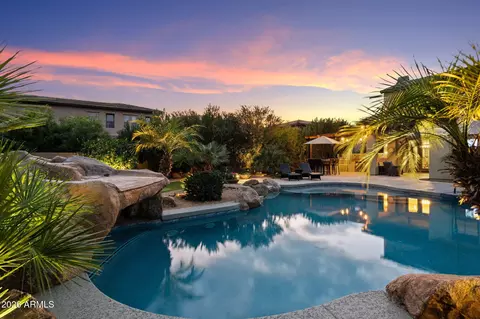 Exterior - 3729 E Robin Ln, Phoenix, AZ 85050 photo 7 of 9