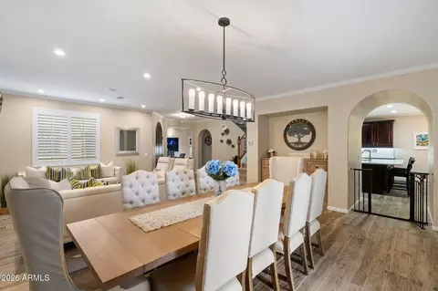 Dining - 3729 E Robin Ln, Phoenix, AZ 85050 photo 1 of 2