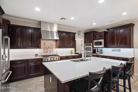 Kitchen - 3729 E Robin Ln, Phoenix, AZ 85050 photo 2 of 4