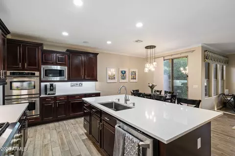 Kitchen - 3729 E Robin Ln, Phoenix, AZ 85050 photo 4 of 4