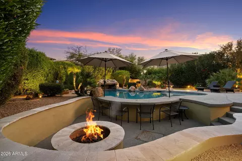 Exterior - 3729 E Robin Ln, Phoenix, AZ 85050 photo 4 of 9