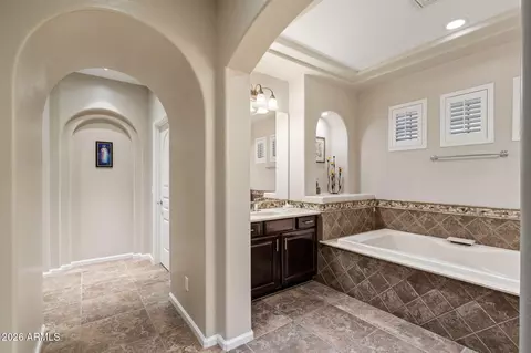 Entry Way - 3729 E Robin Ln, Phoenix, AZ 85050 photo 5 of 5