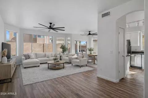 Living - 4034 E Chambers St, Phoenix, AZ 85040 photo 1 of 4