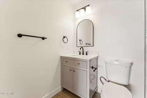 Bath - 4335 E Contessa St, Mesa, AZ 85205 photo 1 of 3