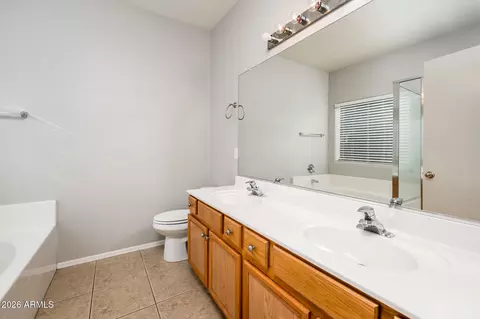3725 E Woodside Way, Gilbert, AZ 85297 photo 17