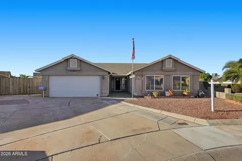 8021 W Denton Ln, Glendale, AZ 85303