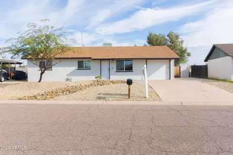 1725 W Oraibi Dr, Phoenix, AZ 85027