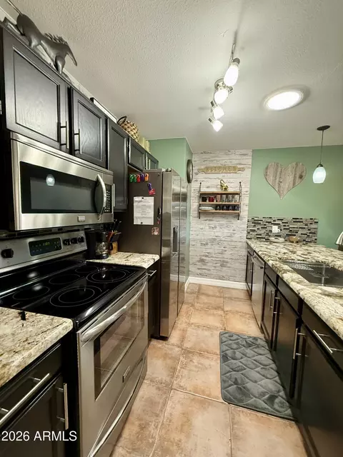 18725 N 92nd Dr, Peoria, AZ 85382