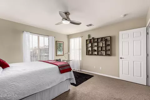 3933 E Cat Balue Dr, Phoenix, AZ 85050 photo 15