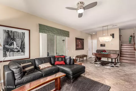 3933 E Cat Balue Dr, Phoenix, AZ 85050 photo 5