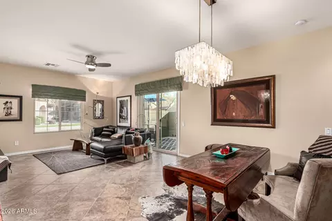 3933 E Cat Balue Dr, Phoenix, AZ 85050 photo 7