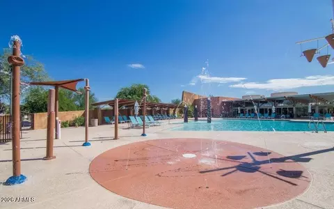 3933 E Cat Balue Dr, Phoenix, AZ 85050 photo 28