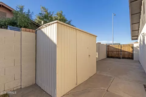 Exterior - 1051 E Glade Ave, Mesa, AZ 85204 photo 7 of 9