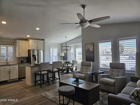 650 N Hawes Rd #2735, Mesa, AZ 85207