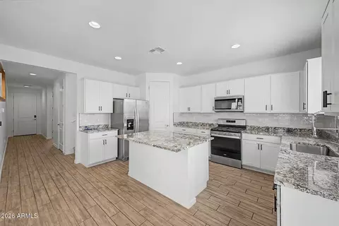 Kitchen - 9432 E Spiral Ave, Mesa, AZ 85212 photo 2 of 3