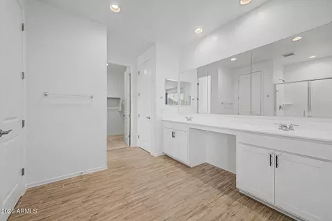 Bath - 9432 E Spiral Ave, Mesa, AZ 85212 photo 2 of 4