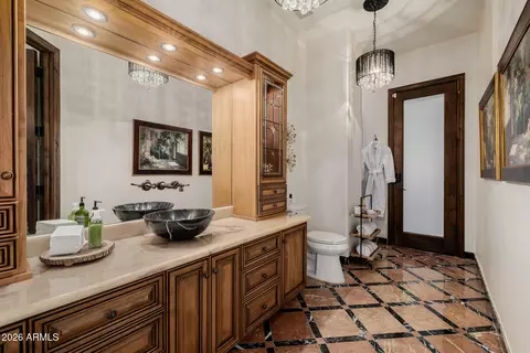 Bath - 1128 E Desert Ct, Gilbert, AZ 85234 photo 10 of 12